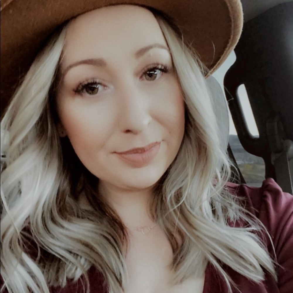Meet your Posher, Krystal